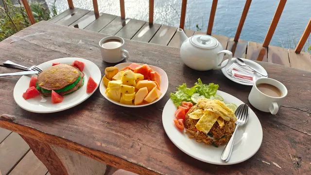Indah Resto And Bar(Eco-tourist dreamstay Resto)