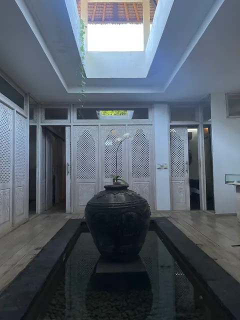 Indiana Kenanga, lembongan