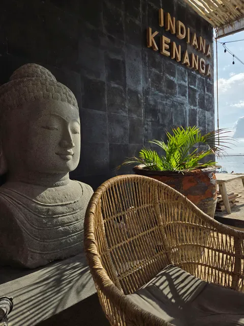 Indiana Kenanga, lembongan