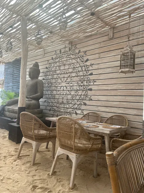 Indiana Kenanga, lembongan