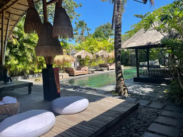 Indiana Kenanga, lembongan