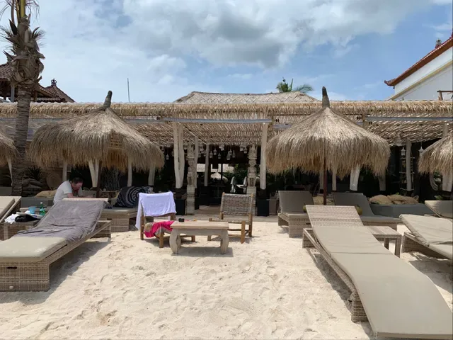Indiana Kenanga, lembongan