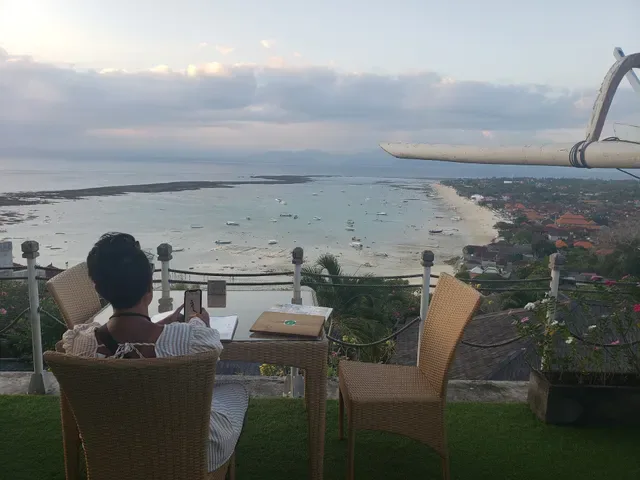 JResto Lembongan