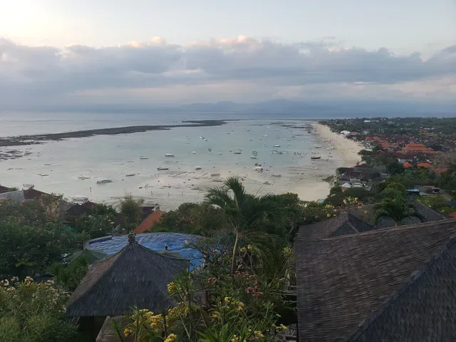 JResto Lembongan