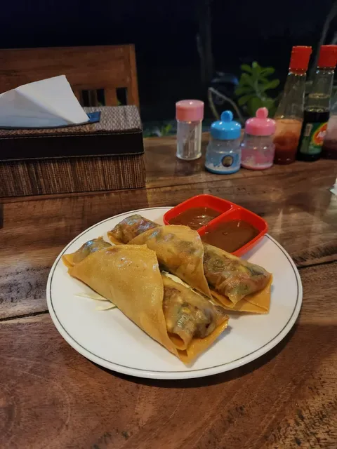 K, Jendra Bar & Warung