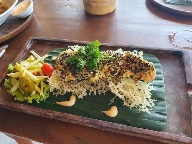 Karana Nusa Lembongan, Pool - Bar - Dining