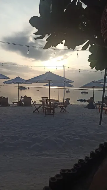 KENYA Lembongan