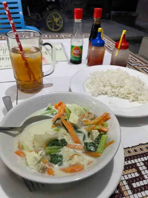 Ketut Warung