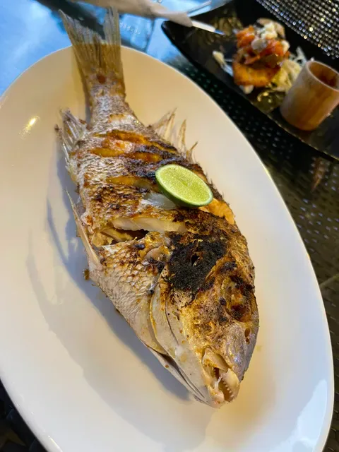 Lgood Bar And Grill Lembongan