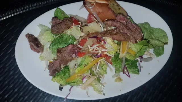 Lgood Bar And Grill Lembongan