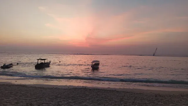 Linda Beach Hotel Bar & Restaurant