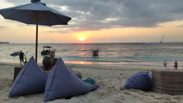 Linda Beach Hotel Bar & Restaurant
