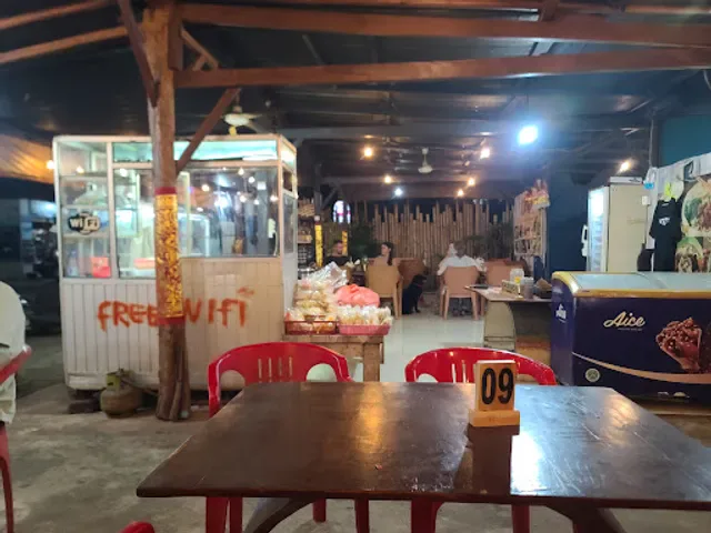 Little Prema Warung (local food)
