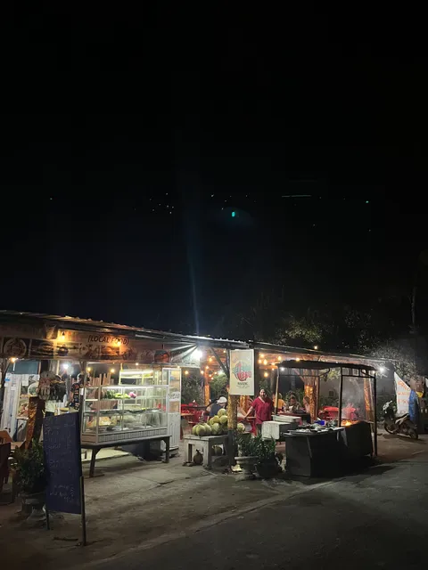 Little Prema Warung (local food)