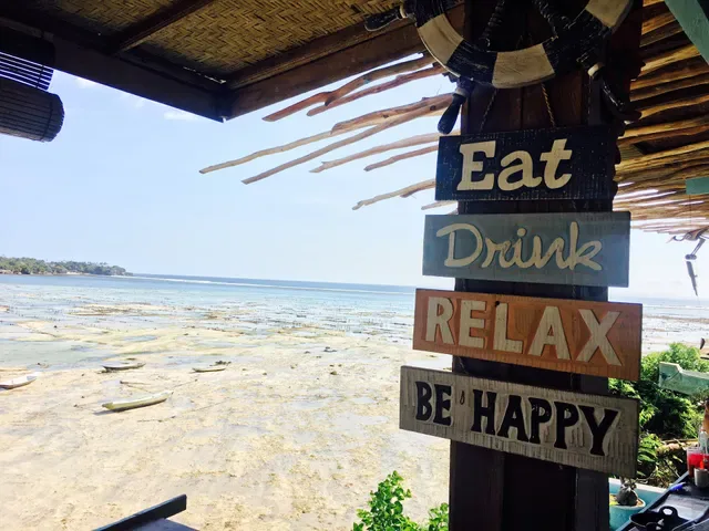 Mama Mia Bar & Grill