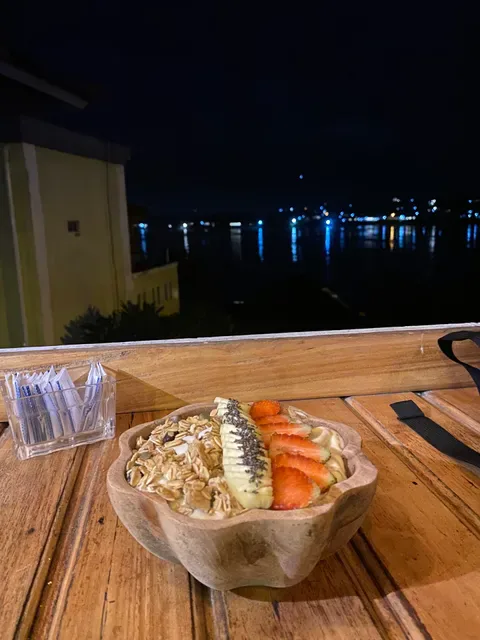 Next Level Cafe Ceningan