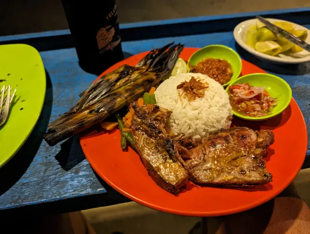 Nilas Warung