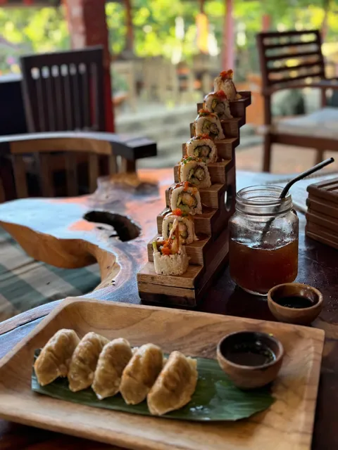 oishii bar & grill