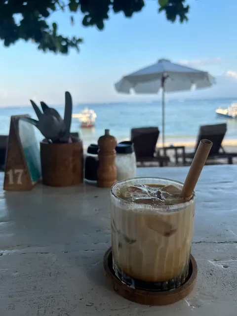 Ombak Cafe & Huts