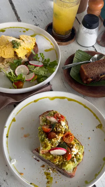 Ombak Cafe & Huts