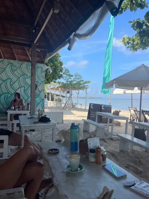 Ombak Cafe & Huts