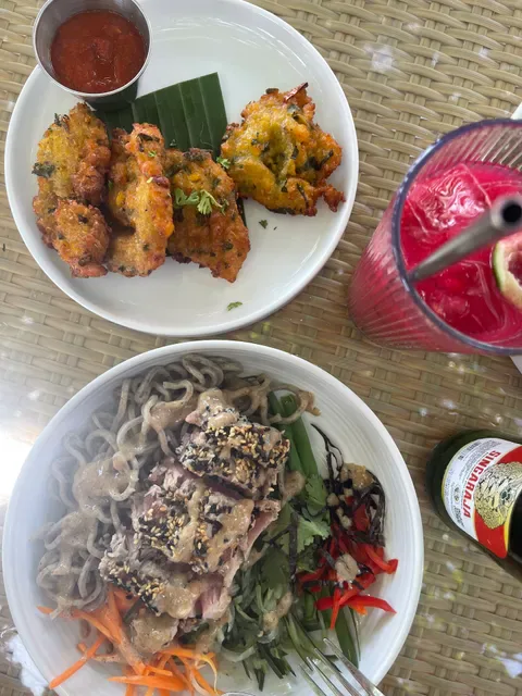 Ombak Cafe & Huts