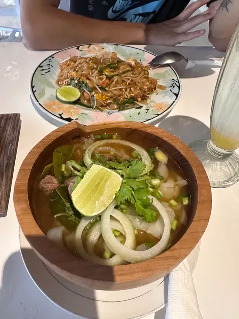 Papa Tarros Bar and Resto
