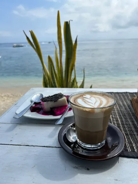 Penida Minang beach