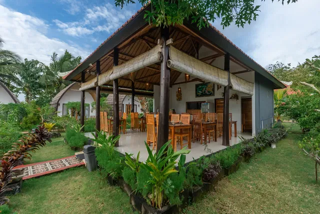 Penida sunset ocean view bungalows