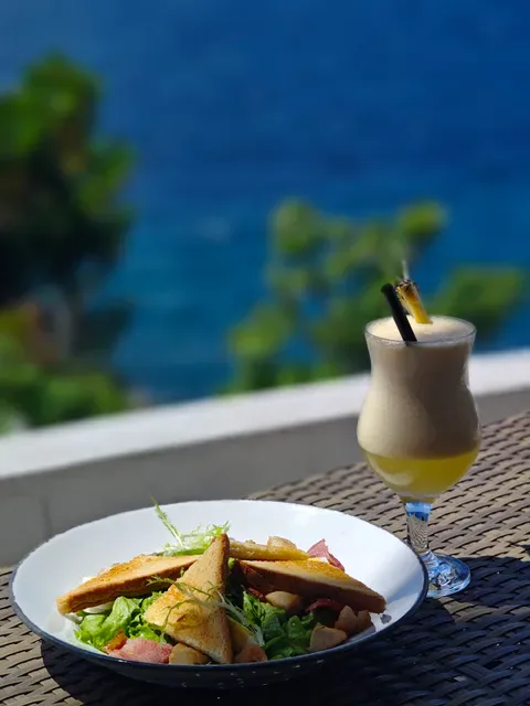 Point Plus & Lido Bar Nusa Penida