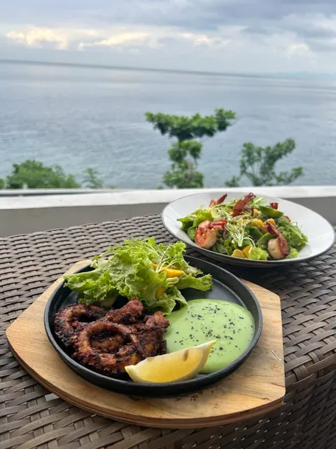 Point Plus & Lido Bar Nusa Penida