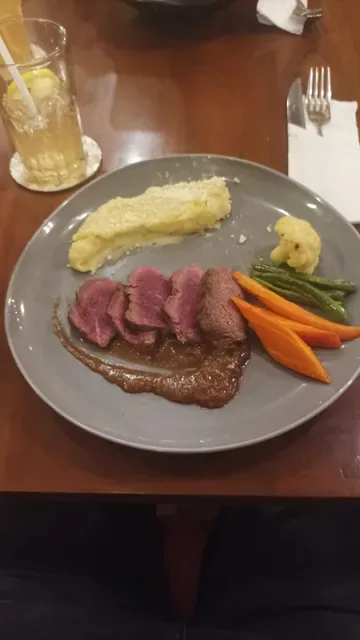 Sapodilla restaurant