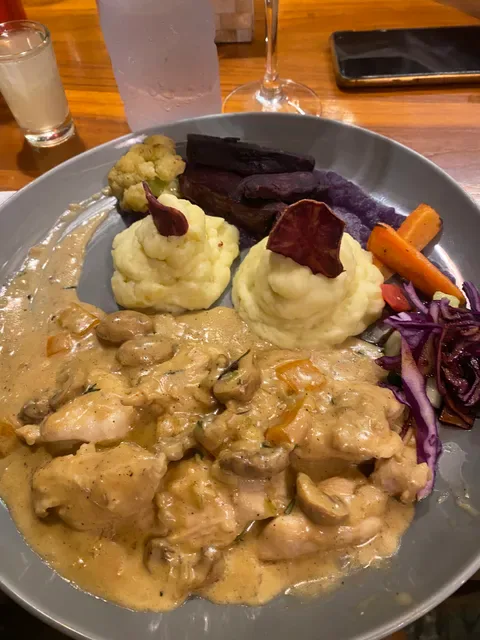 Sapodilla restaurant