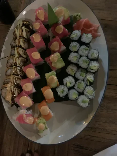 Siki poke house and sushi