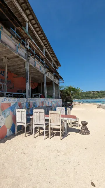TAWE beach bar & grill