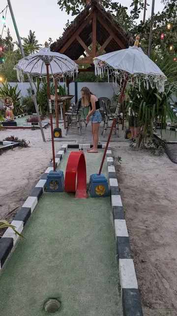 The Coconut Hut - Mini Golf