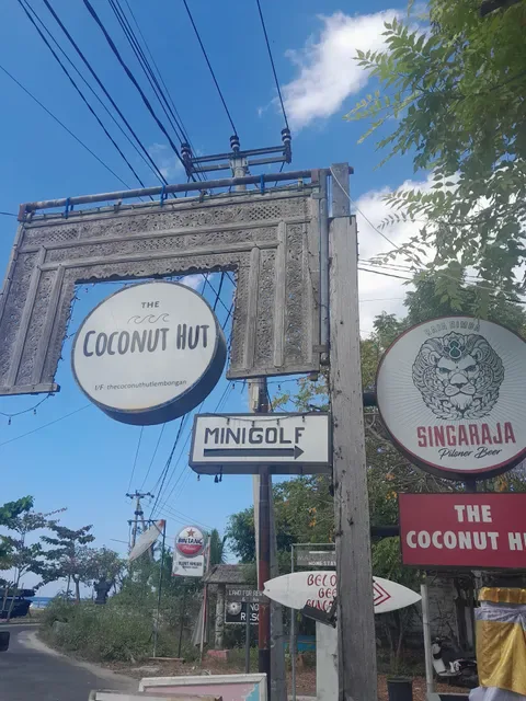 The Coconut Hut - Mini Golf