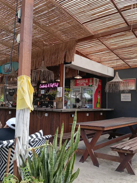 The Coconut Hut - Mini Golf