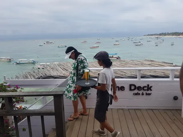 The Deck Cafe & Bar