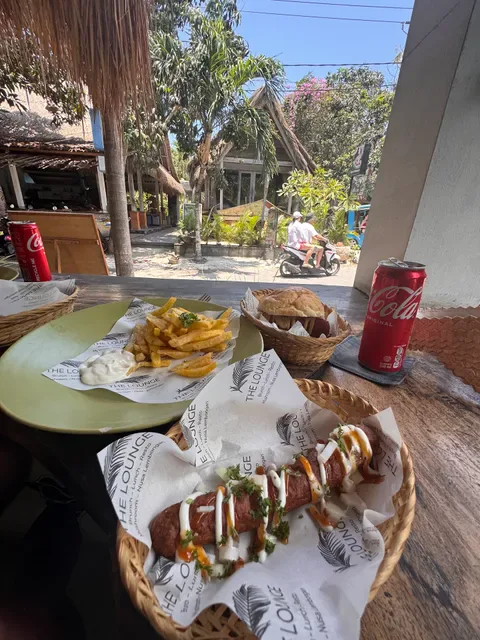 The Lounge Restaurant Lembongan