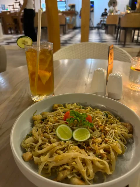 The Rich Penida Restaurant & Bar