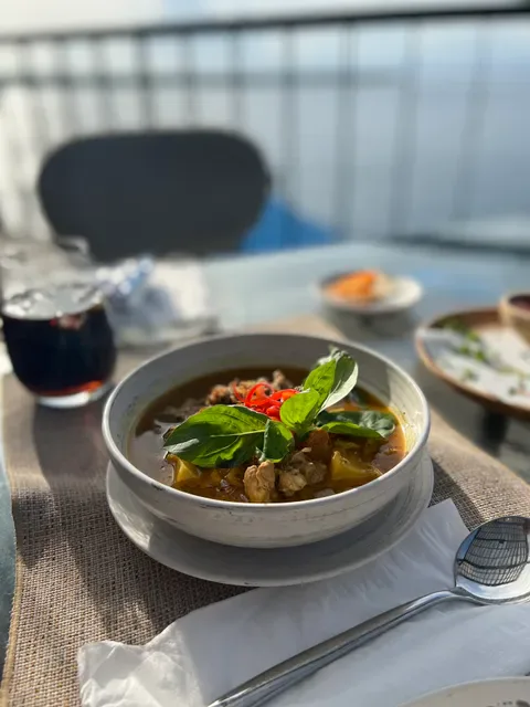 Warnakali Restaurant Nusa Penida