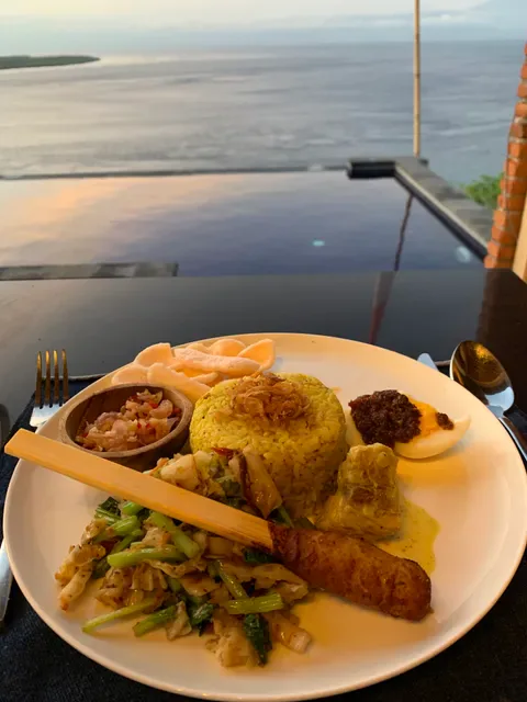 Warnakali Restaurant Nusa Penida