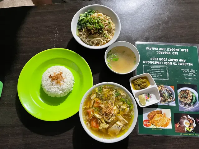 Warung AYAM GEPREK SAMBEL IJO BEJO restaurant