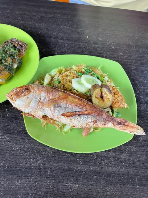 Warung AYAM GEPREK SAMBEL IJO BEJO restaurant
