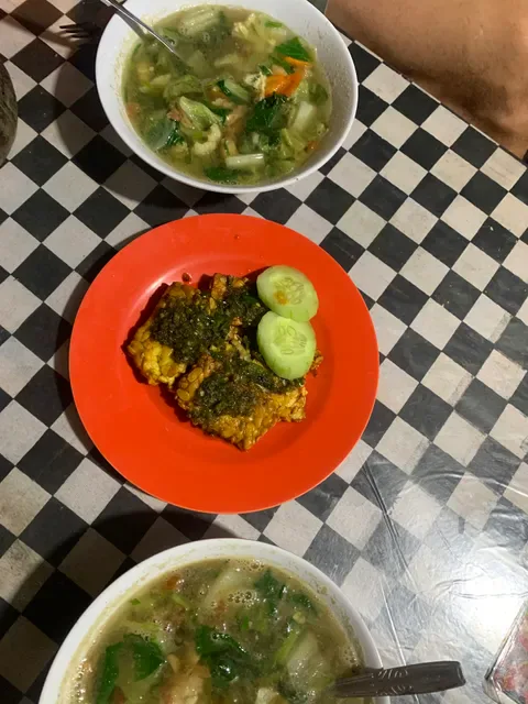 Warung AYAM GEPREK SAMBEL IJO BEJO restaurant