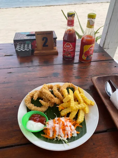 Warung Bambu