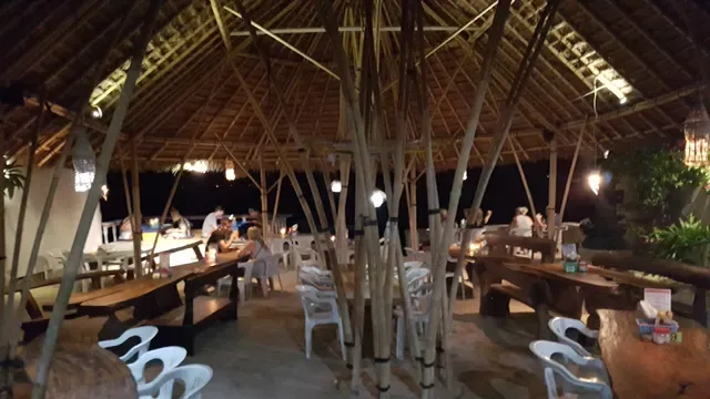 Warung Bambu