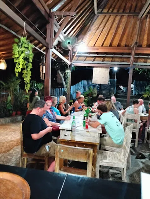 Warung BOMBOM