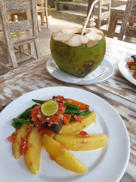 Warung BOMBOM